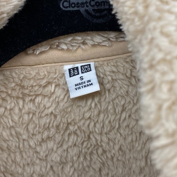 Beige fuzzy sweater - Picture 3 of 3